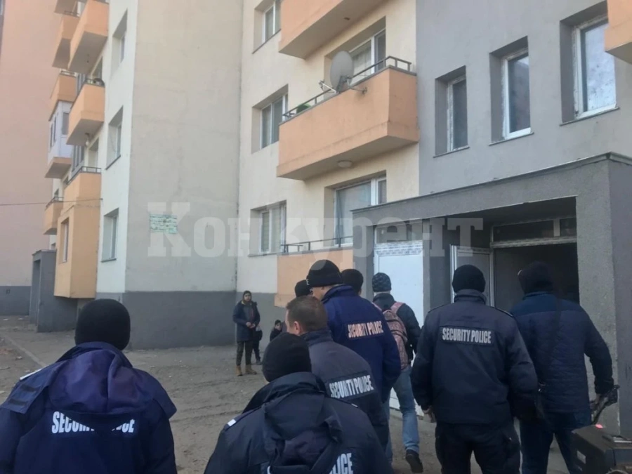 Ченгетата нахлуха в апартамента на 24-годишна врачанка и откриха дрога