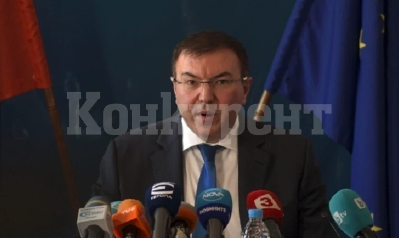 Екскурзиите и груповите посещения на туристически обекти са забранени на територията на България