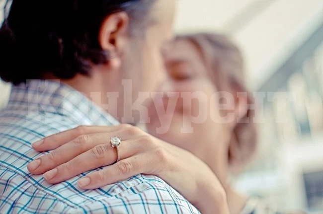 Защо носим годежния пръстен на безименния пръст