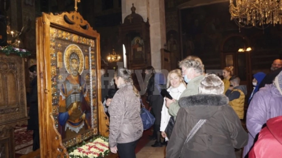 Икона на Свети Мина получи катедралният храм във Видин