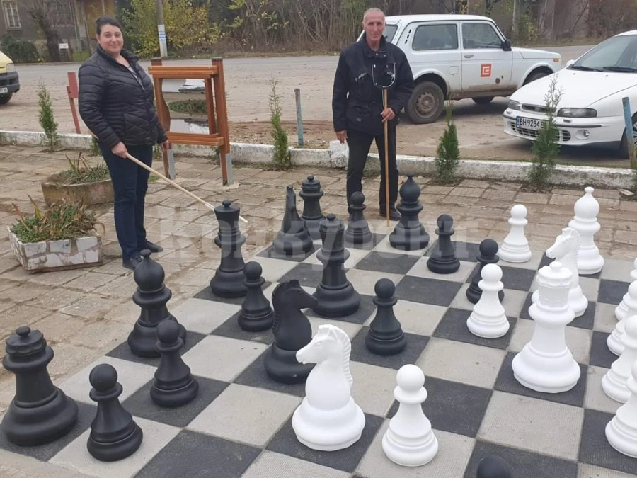 Разкрасиха Тополовец  с атрактивен кът за отдих СНИМКИ