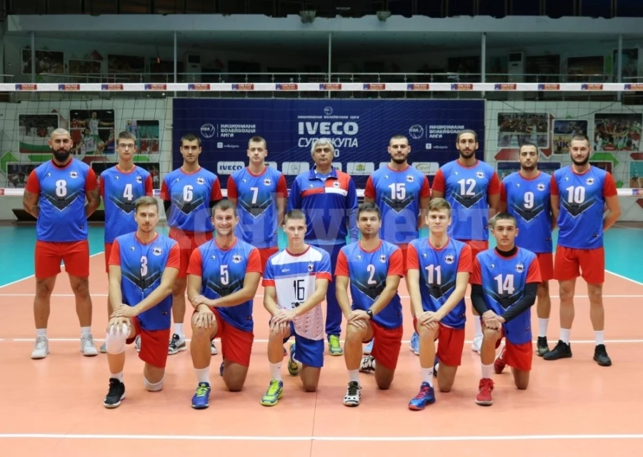 ВК Град отстъпи на Звездец