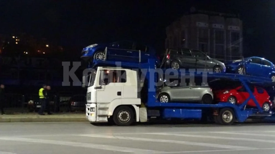 Задигнаха 1150 евро от два автовоза