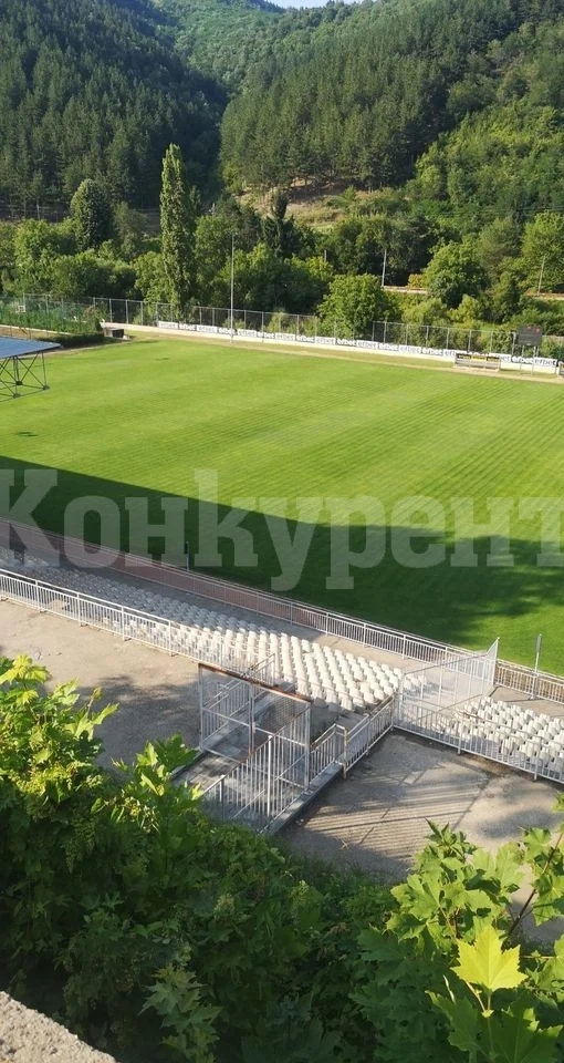 Миньор Кипровец приема шампиона с куп кадрови проблеми