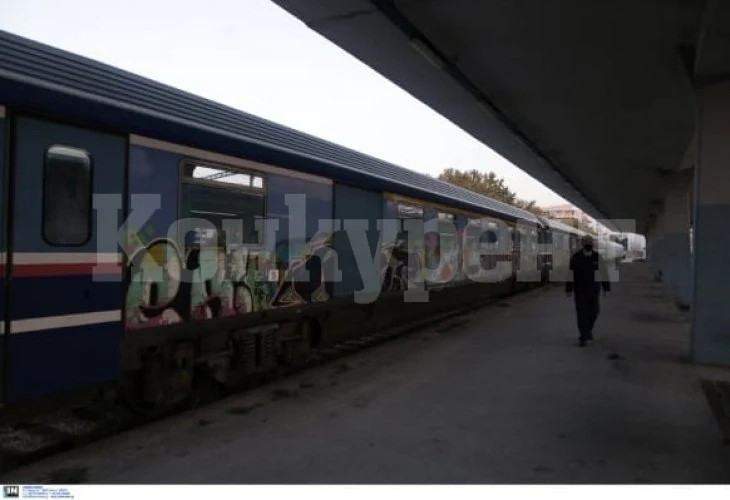 Гърция пусна влак с реанимация за болни от COVID-19