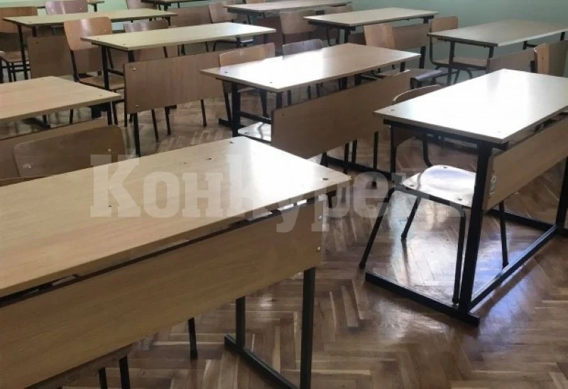 Заразена с COVID-19 учителка от Лом карантинира цял клас
