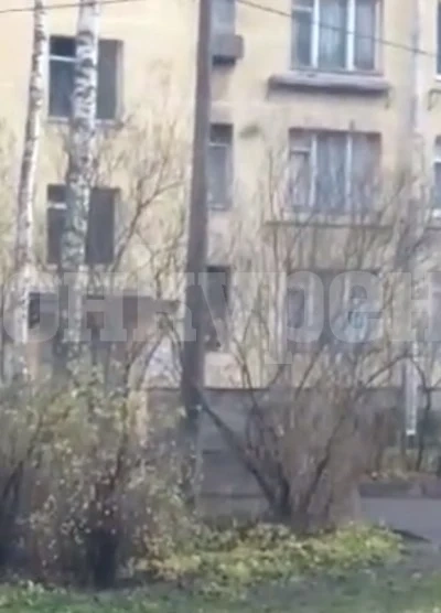 Мъж е взел за заложници 6 деца в предградие на Санкт Петербург