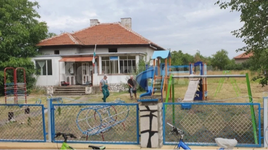 Село Тополовец с нова визия