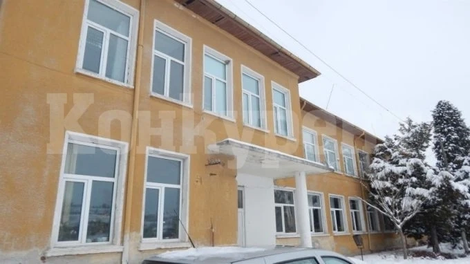 Гимназията в Дунавци отбелязва онлайн днешния си празник