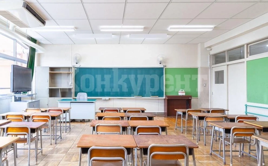 Удължават коледната ваканция за учениците