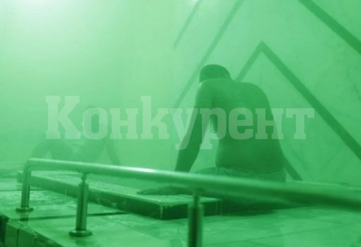 Скандал в Брюксел: Евродепутат в дива оргия с 25 мъже, полиция нахлу в бардака и...