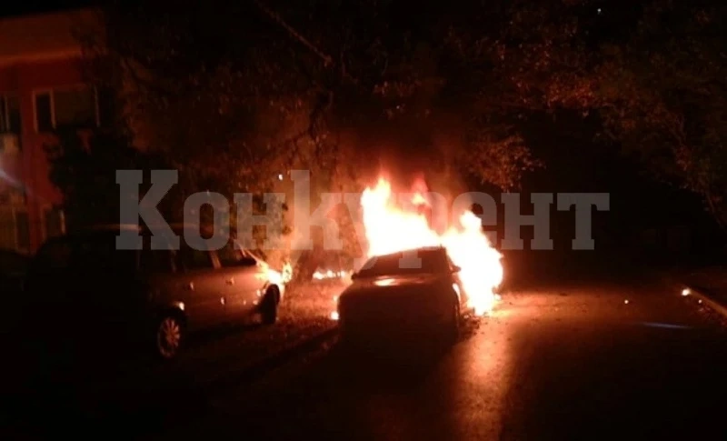 Огнена вендета! Драснаха клечката на кола в центъра на Враца