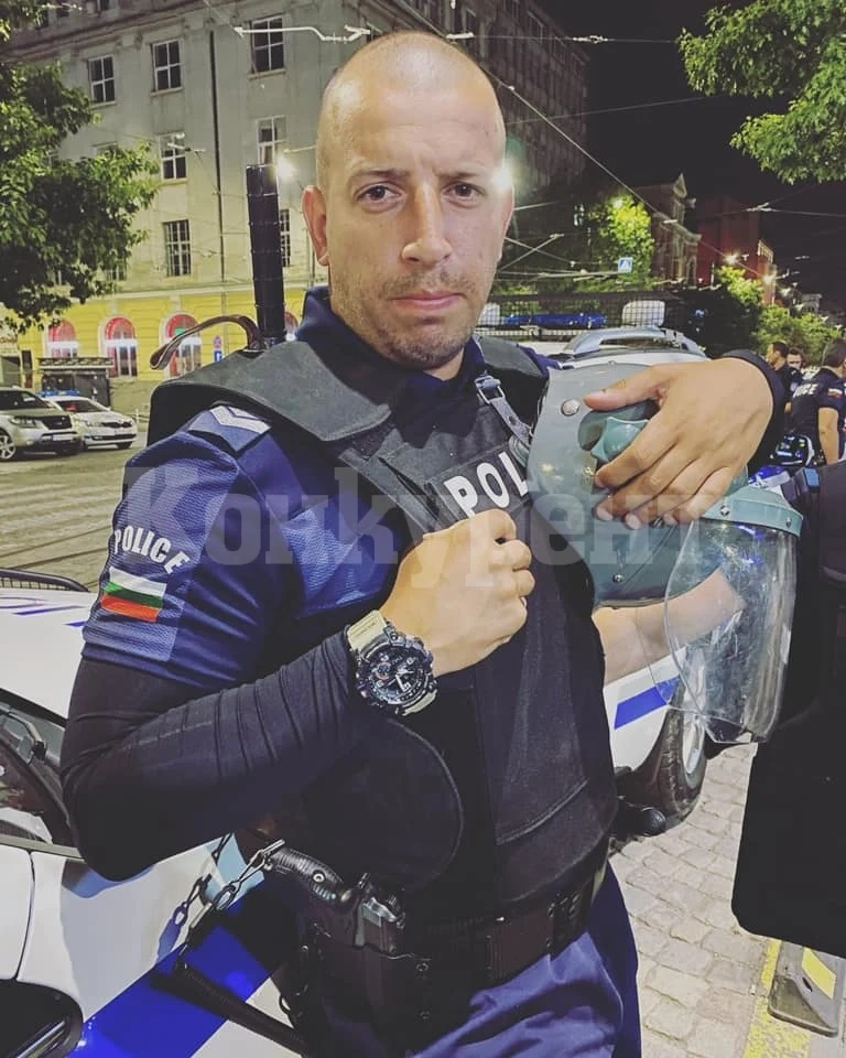 Полицай носи победа за Рогозен срещу Згориград