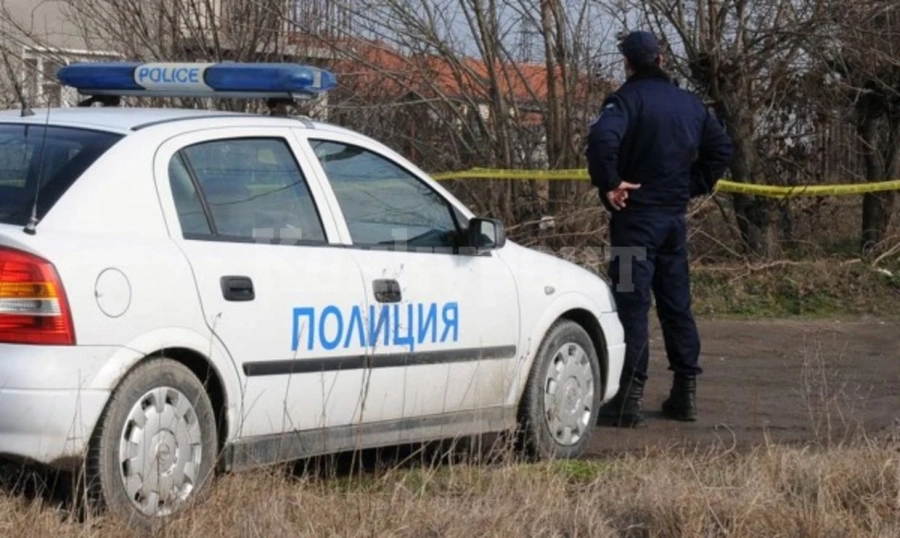 След донос! Ченгетата нахлуха в бивш птицекомбинат във Врачанско и откриха…