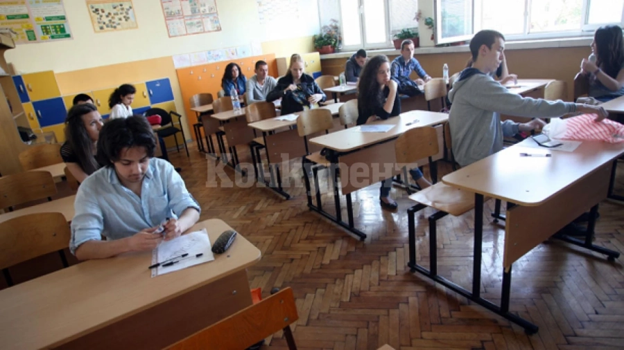 Учители с подписка срещу отварянето на училищата от 4 януари