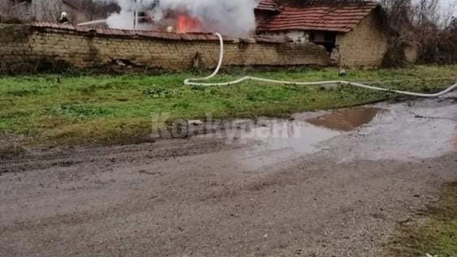 Семейство с две деца остават на улицата