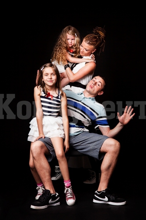 Ицо Хазарта чака трета щерка, ще се радва на 4 жени вкъщи