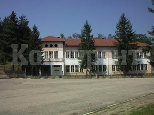 Закриват дома за хора с психични разстройства в село Говежда