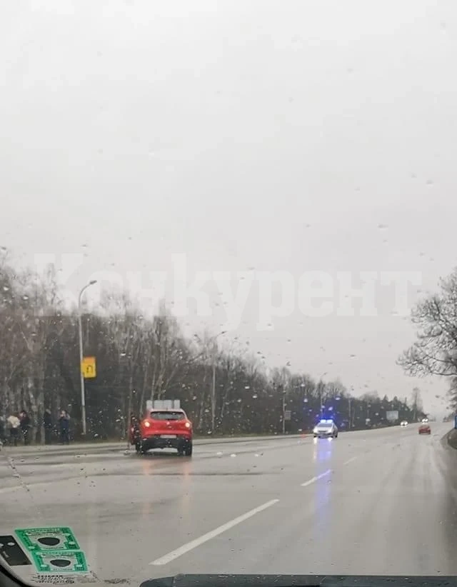 Два джипа огънаха ламарините на изхода на Враца