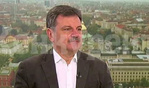 Симидчиев: Първо решете дали ще се ваксинирате, после избирайте ваксина