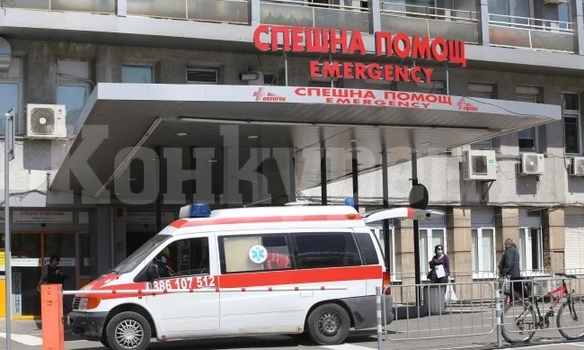 3-годишно дете е оперирано след бой, 10 души са пострадали от бомбички