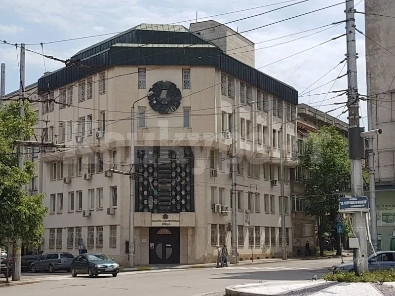 Освободиха от наем ползватели на държавни имоти