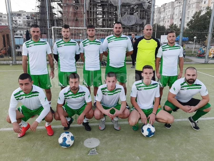 Победи за КФК Младост и Фантастико във Висшата лига