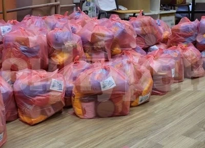 Фирма направи дарение от хранителни продукти в берковски села