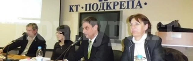 Учителите вече могат да се пенсионират по-рано