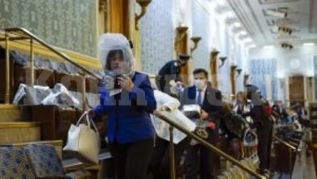 Неизлъчвани кадри на нападението над Капитолия отвътре (ВИДЕО)