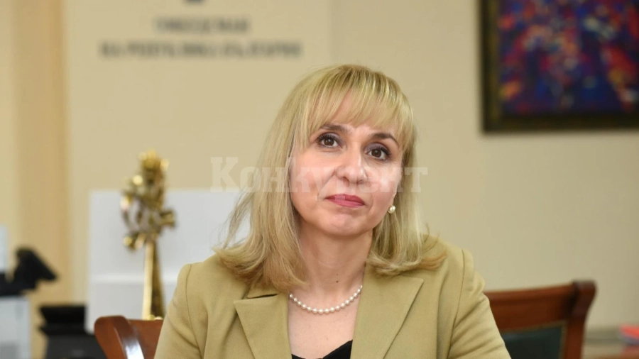 Омбудсманът поиска отмяна на матурите за IV и X клас