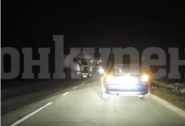 От полицията потвърдиха новина на „Конкурент“: 50-годишен загина на място след удар в три ТИР-а
