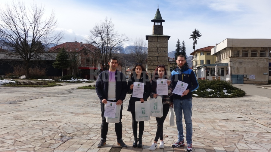 Наградиха младежите, спасили дядо от измръзване в Берковица СНИМКИ