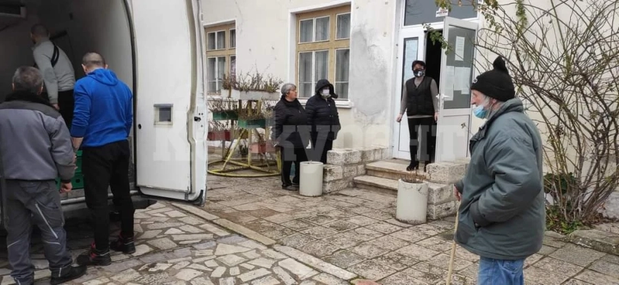 Започна раздаването на топъл обяд в Криводол СНИМКИ