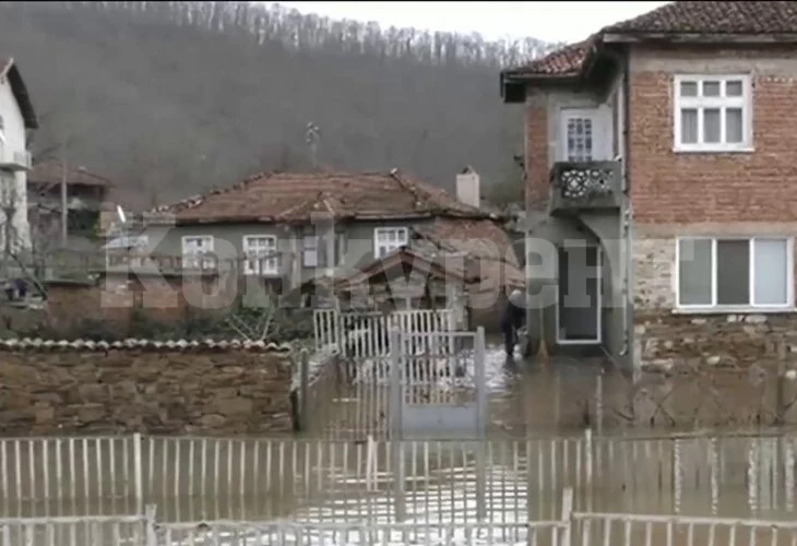 Река Велека причини бедствие в Бургаско ВИДЕО