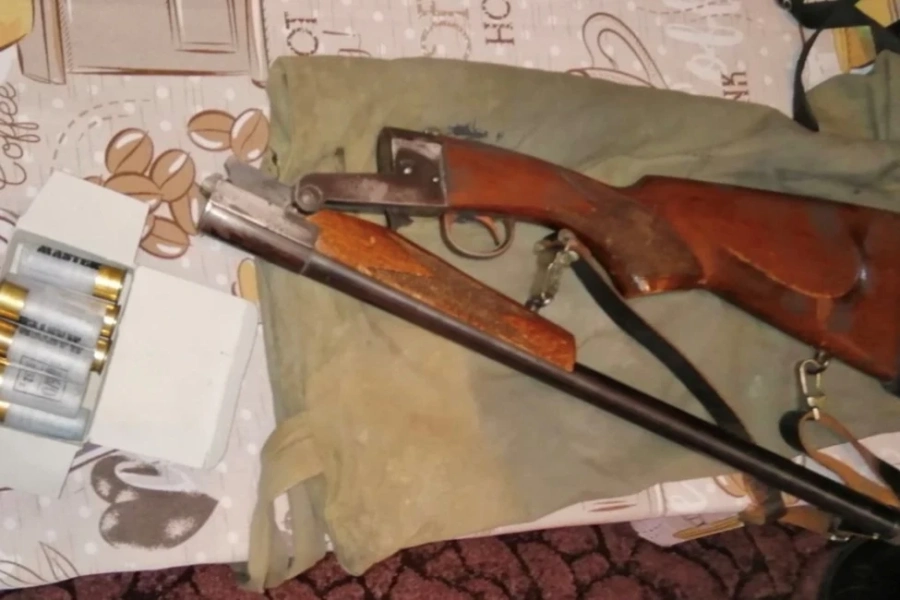 Иззеха незаконни пушки от мъж в берковско село