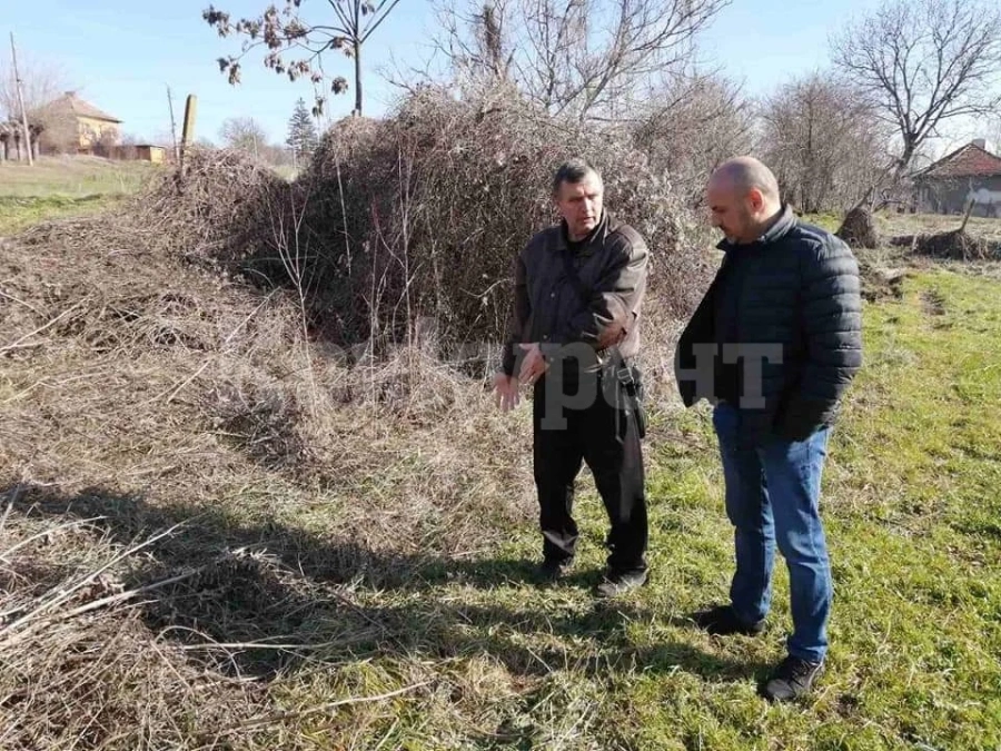 Богданов съдейства за поставянето на паметен знак в Рогозен СНИМКИ