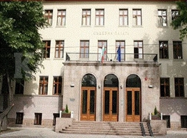 Баща се бори за права над детето си и твърди, че то е бито
