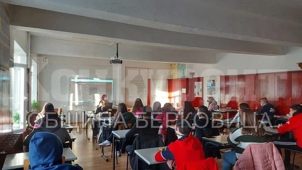 Tематични часове проведоха в Берковица по повод Деня на безопасния интернет