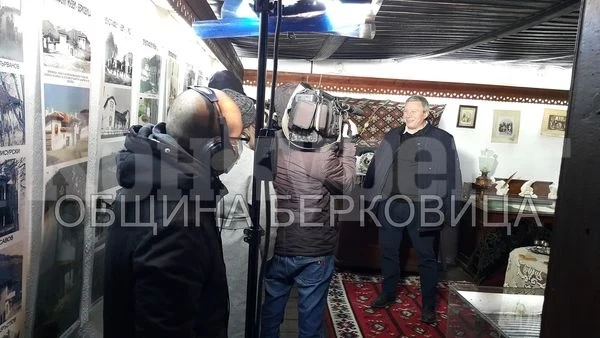 В Музеен конплекс - Берковица бяха заснети кадри за известния автор и критик Митко Новков