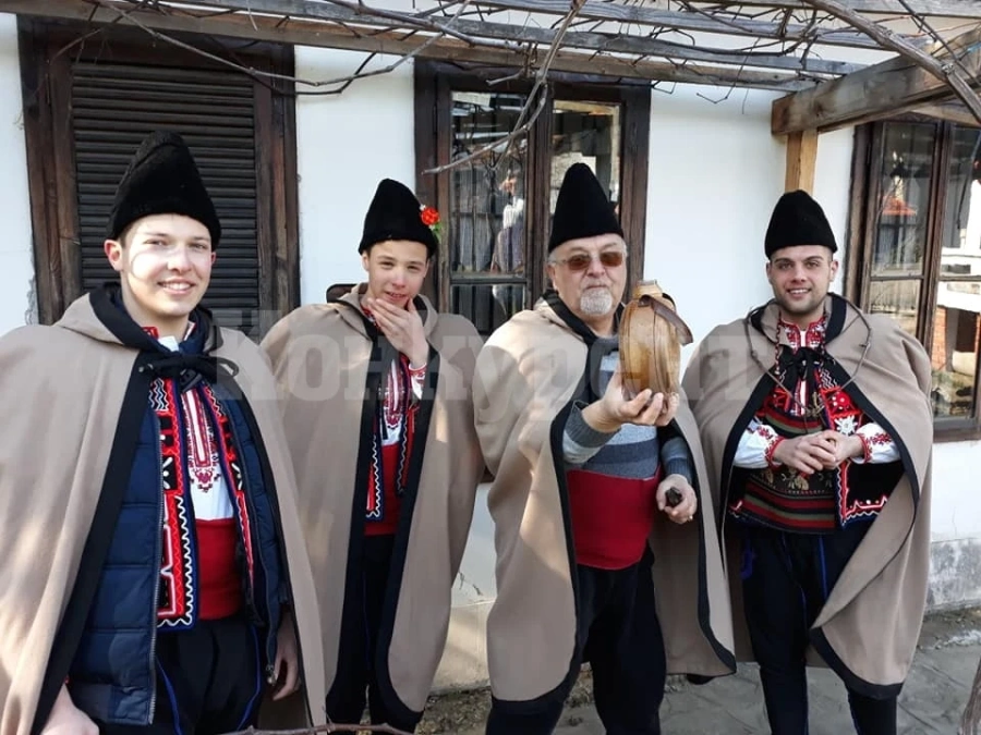В Оряхово зарязаха лозите СНИМКИ