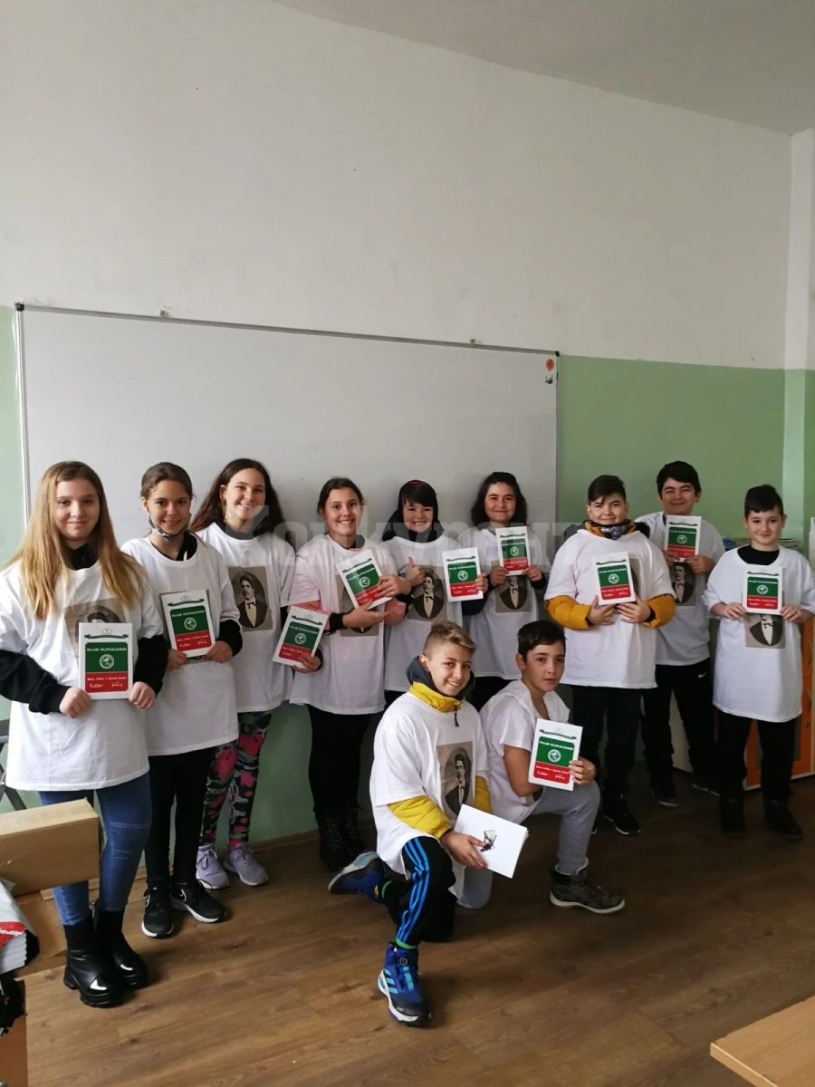 Ученици от Вършец сформираха клуб „Млади възрожденци“ СНИМКИ