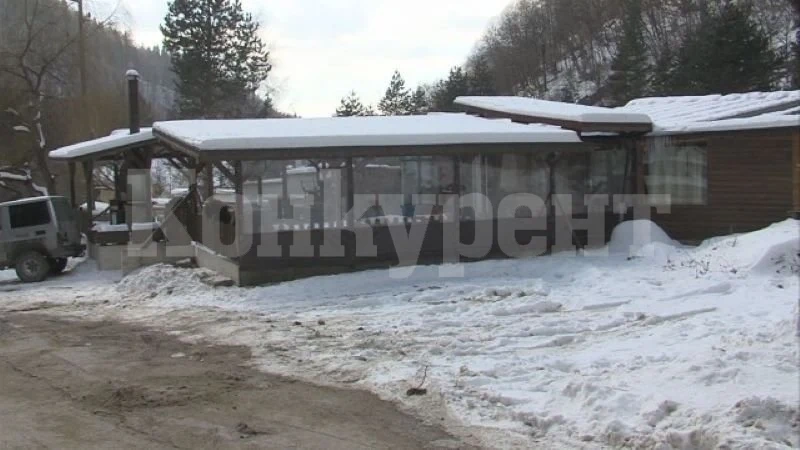 Дисциплинарни наказания за празнуващите полицаи в Сандански