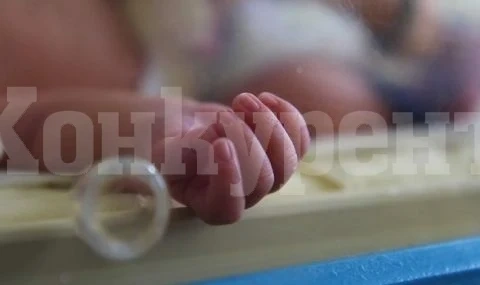 Спасиха от родителите му гладно и премръзнало бебе