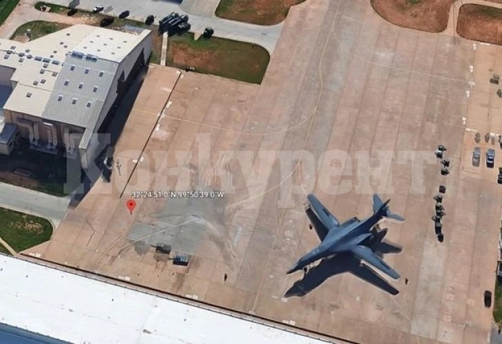 Строго секретният невидим самолет на ВВС на САЩ бе открит в Google Earth