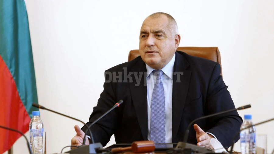 Мобилни екипи за ваксинация тръгват към отдалечени населени места