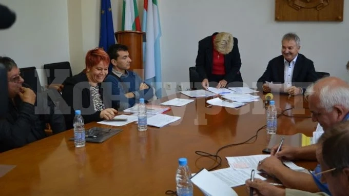 И в Монтана се разбраха за местата в комисиите