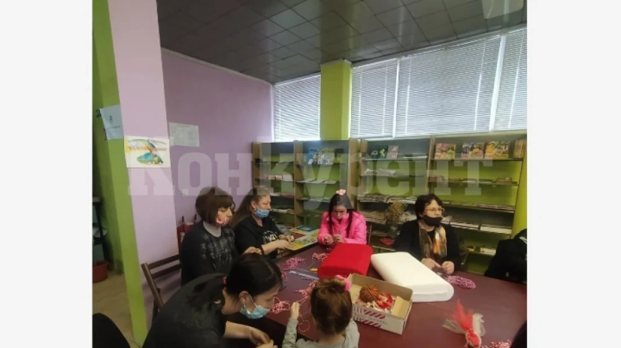 Мартеници красят населените места от община Криводол