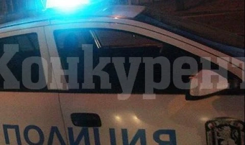 Разследват абитуриент, задигнал телефона на седмокласник
