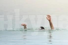 Младежи спасиха пиян от удавяне
